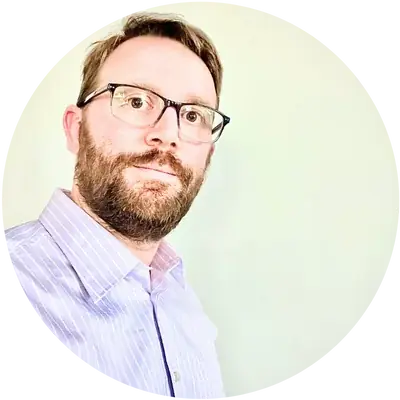 Guillaume PELÈSE, fondateur de Studio Phone Express, spécialiste messages téléphoniques IA