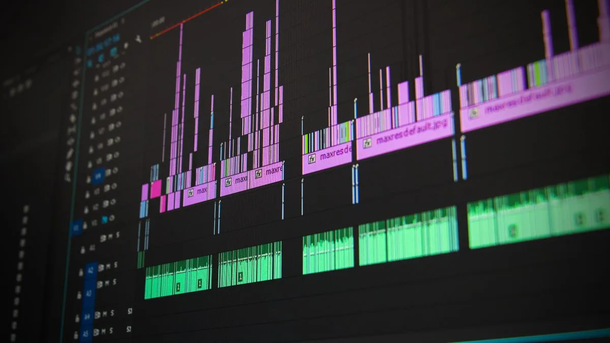 Timeline de montage audio sur écran — limites de l'IA vocale