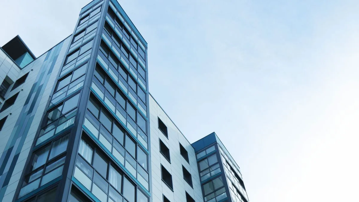 Bâtiment administratif moderne — collectivité locale